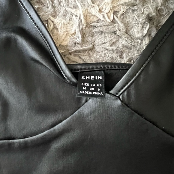 Brand new never worn. Crop top. - Picture 2 of 2